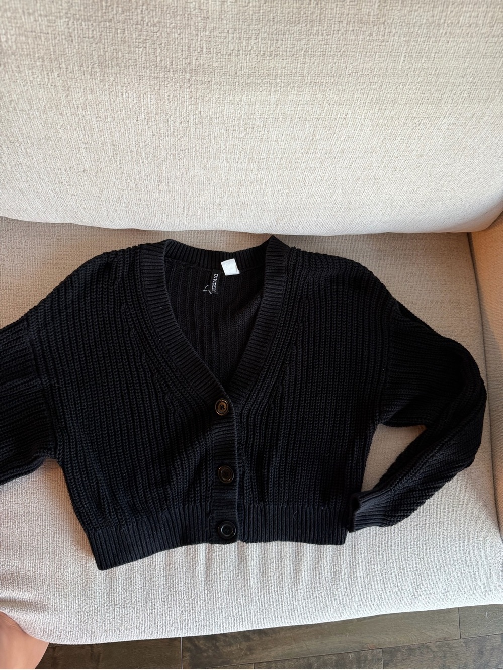 H&M Black Cropped V-Neck Button-Up Cardigan